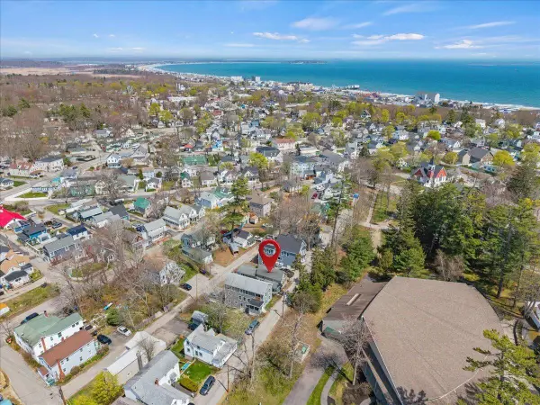 22 Wesley Avenue, Old Orchard Beach, ME 04064