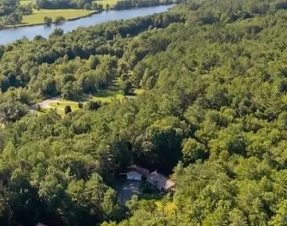 694 River Road, Leeds, ME 04263