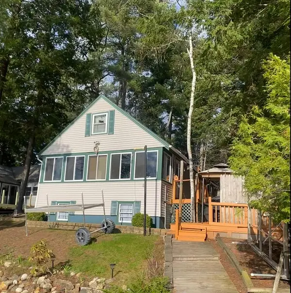 130 Williamson Road, Manchester, ME 04351