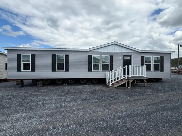 300 Baldwin Hill Road, Fayette, ME 04349