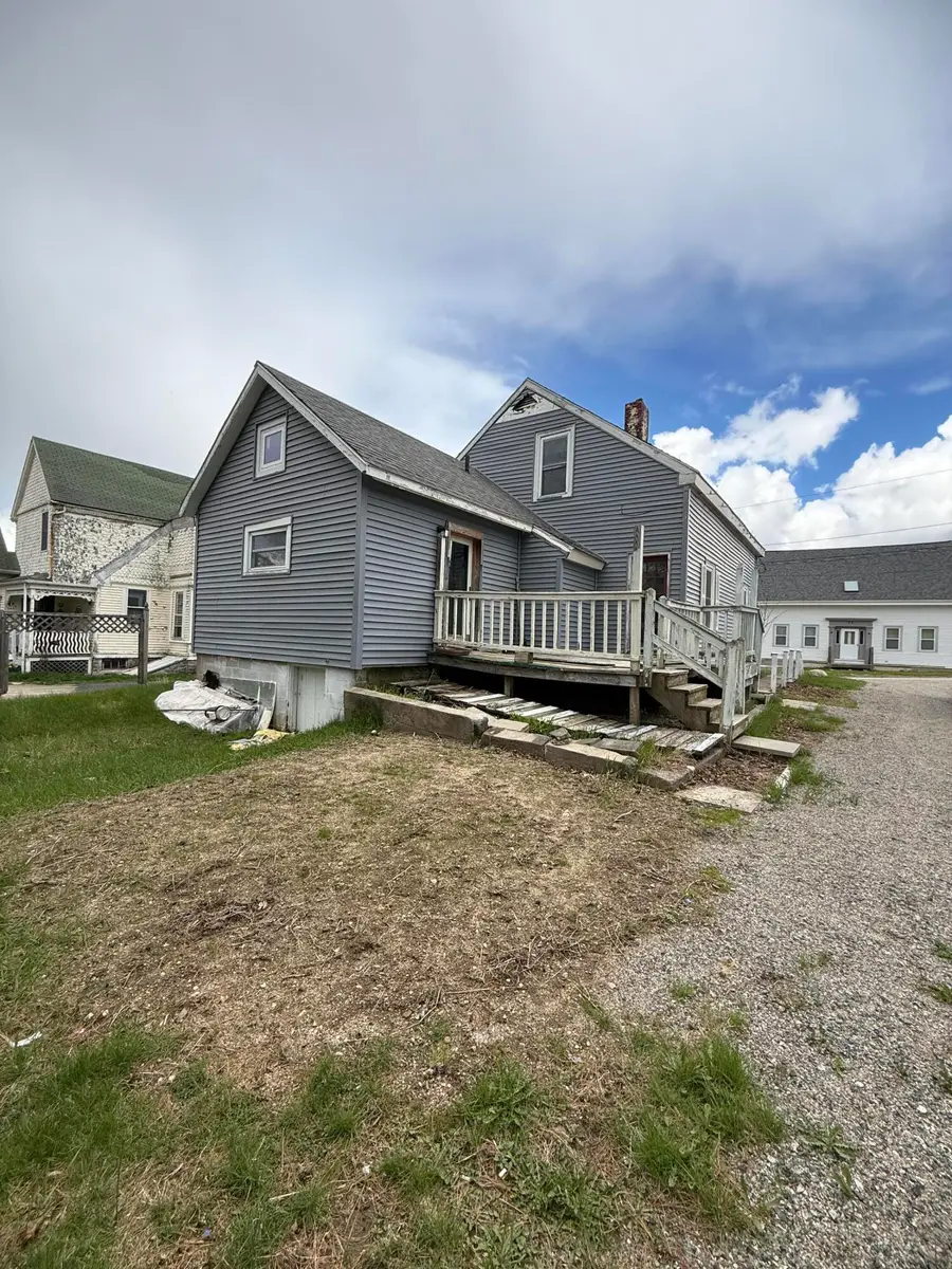 7 School Street, Machias, ME 04654 - #2