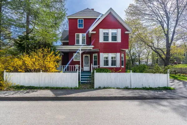3 Elsinore Avenue, Bath, ME 04530