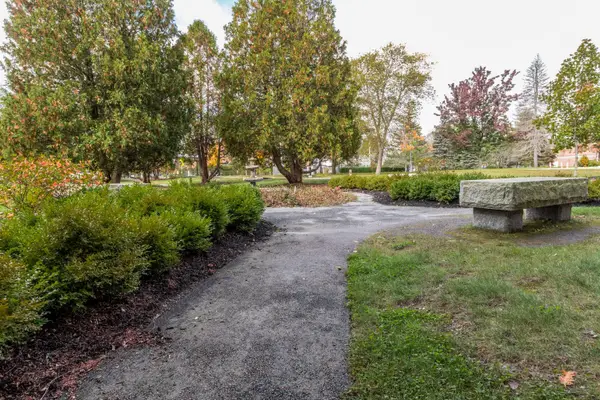 75 Mcauley Way #202, Portland, ME 04103