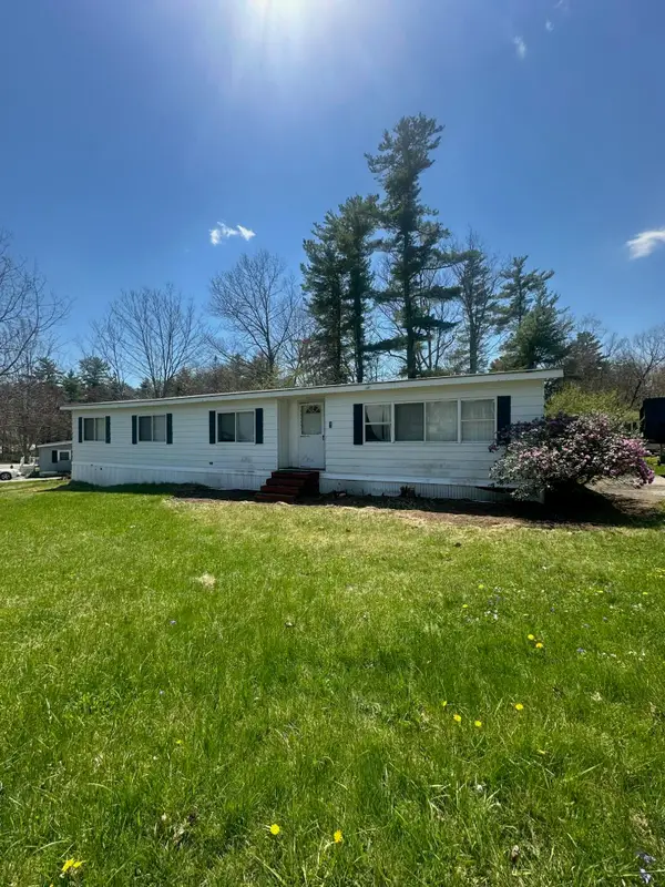 1 Heritage Drive, Eliot, ME 03903
