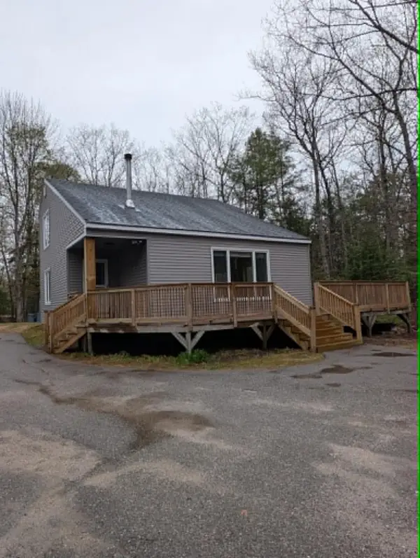 425 N High Street, Bridgton, ME 04009