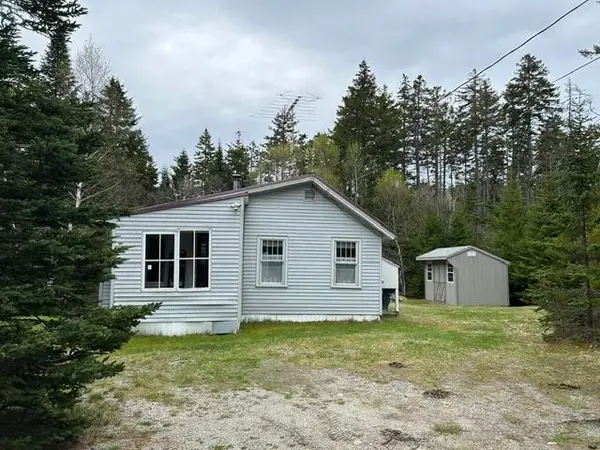 373 Harbor Drive, Tremont, ME 04653