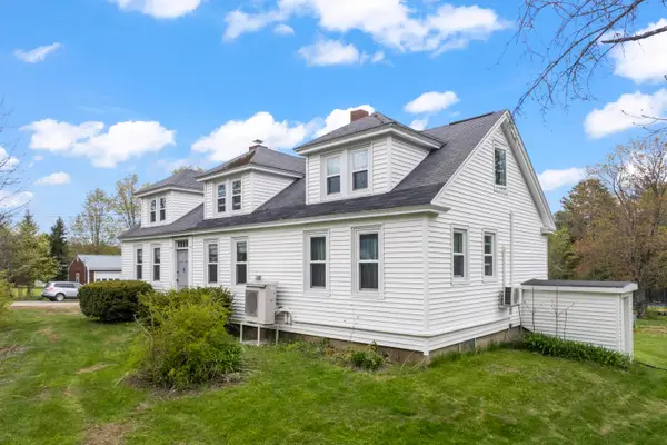 3427 Middle Road, Sidney, ME 04330