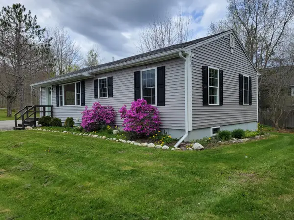 4 Bayview Street, Searsport, ME 04974