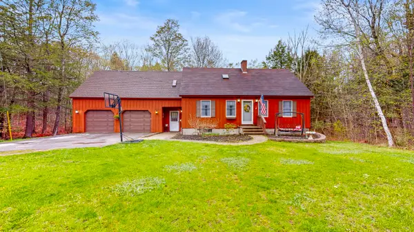 38 Pamela Drive, Winthrop, ME 04364