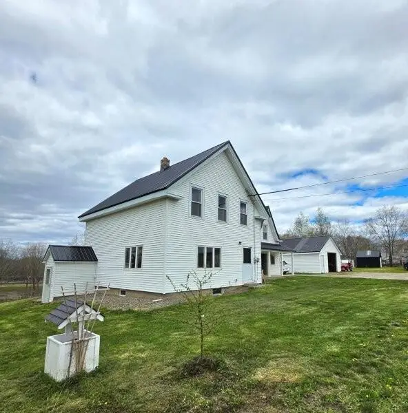 866 Main Street, Lincoln, ME 04457 - #1