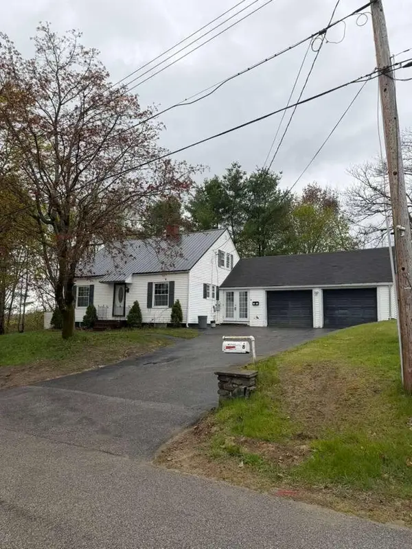 8 Free Street, Jay, ME 04239