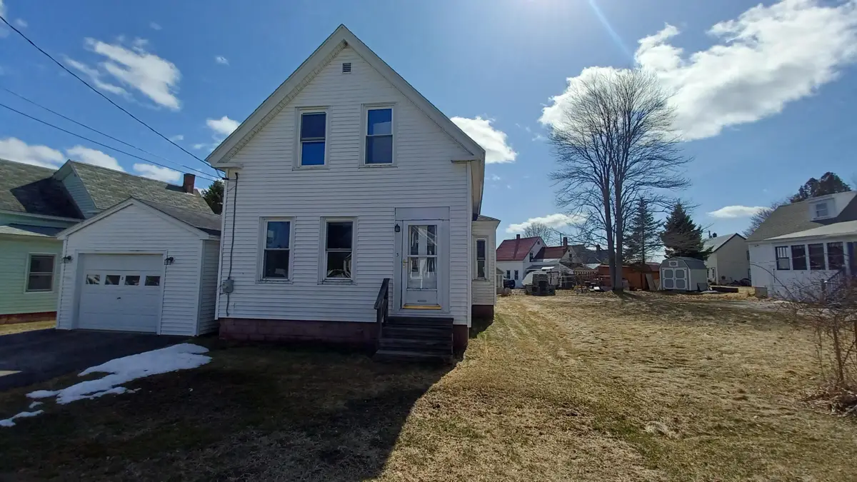 3 Pleasant Street #3, Fairfield, ME 04937 - #1