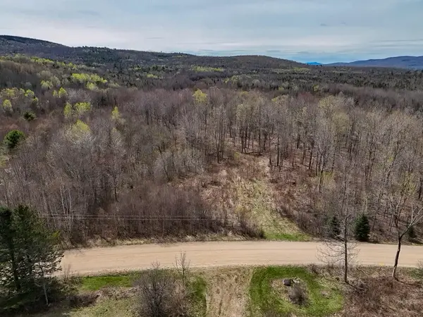 01 Center Hill Road, Weld, ME 04285