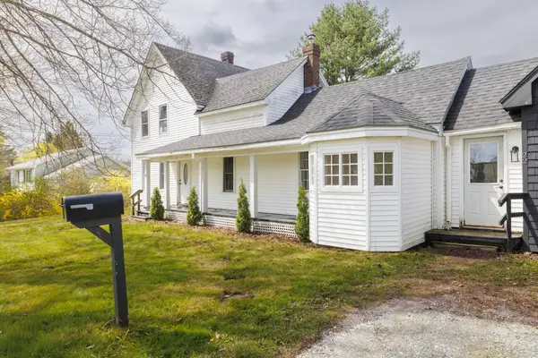 22 Booker Street, Thomaston, ME 04861
