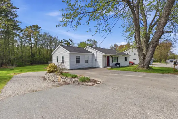 188 Middlesex Road, Topsham, ME 04086