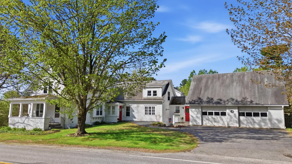 560 W Auburn Road, Auburn, ME 04210 - #1