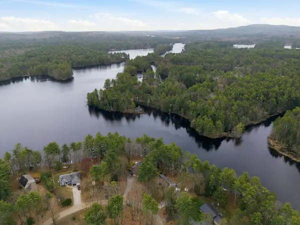 68 Diamond Drive, Waterboro, ME 04061