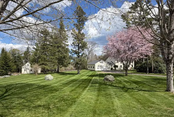 154 Chestnut Street, Camden, ME 04843