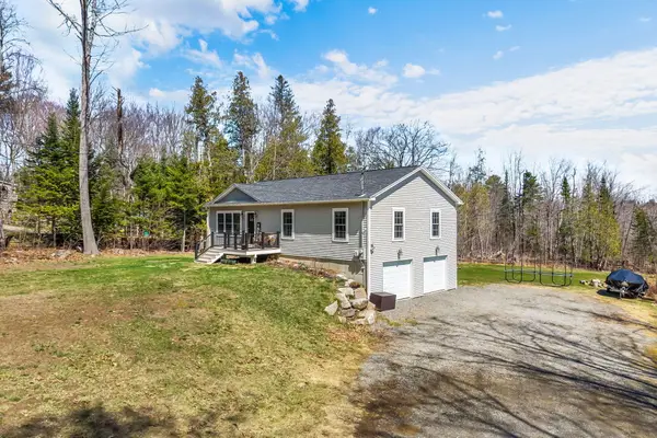 200 Klatte Road, Hermon, ME 04401