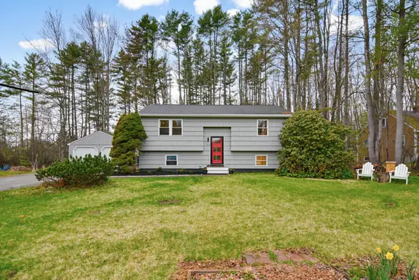 73 Autumn Lane, Yarmouth, ME 04096