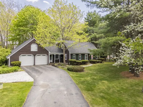 44 Winnocks Neck Road, Scarborough, ME 04074