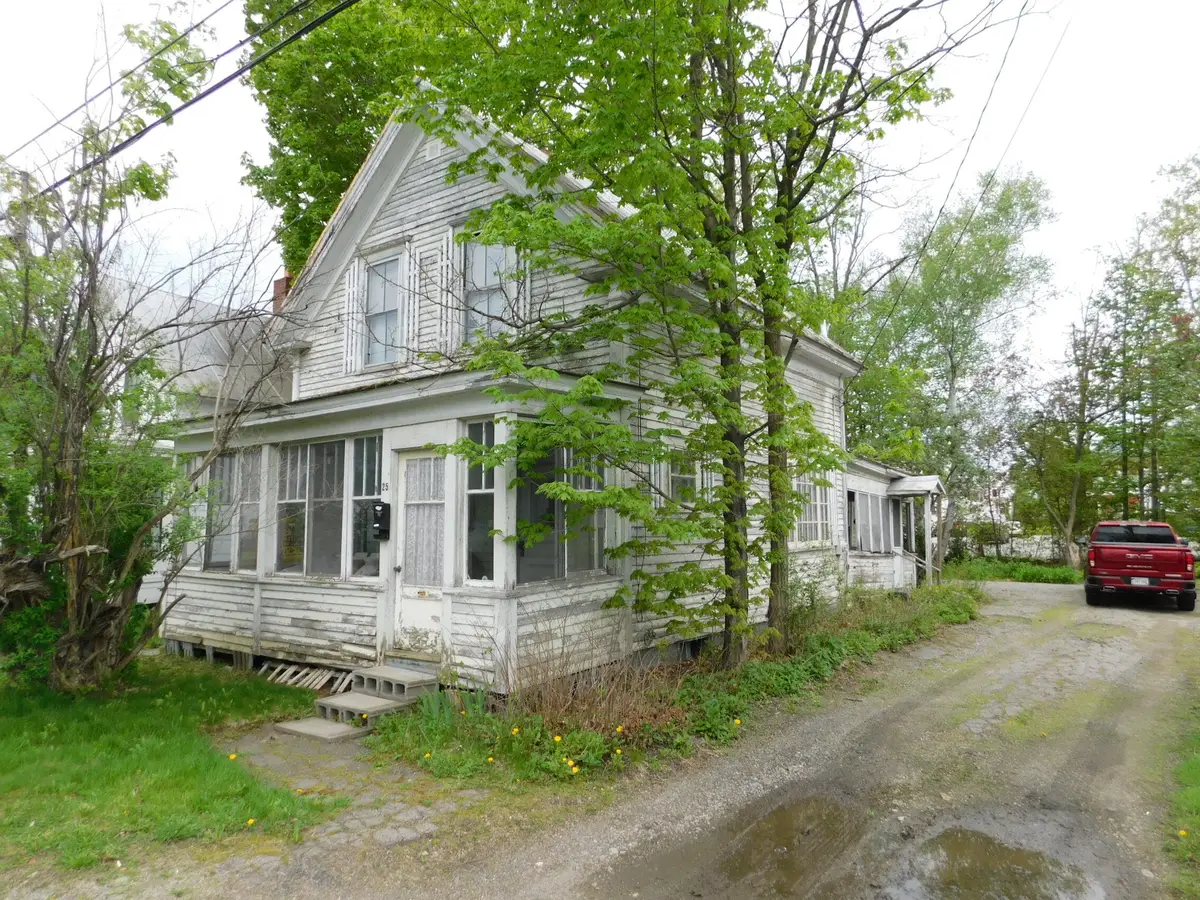 25 Leavitt Street, Skowhegan, ME 04976 - #1