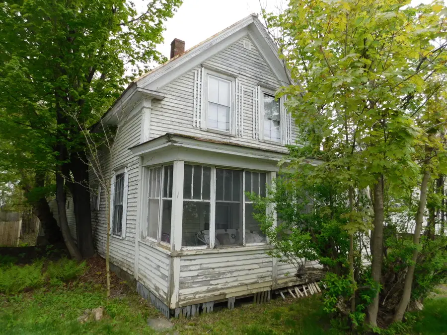25 Leavitt Street, Skowhegan, ME 04976 - #2