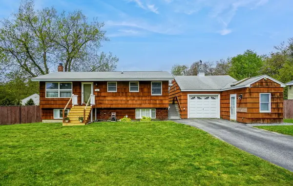 15 George Street, South Portland, ME 04106