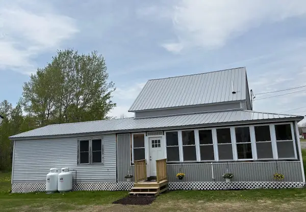 44 Lagrange Road, Howland, ME 04448
