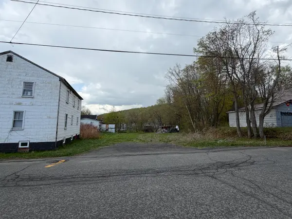 126 5th Avenue, Madawaska, ME 04756