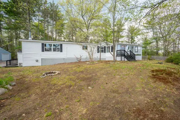 17 John Clark Road, Dayton, ME 04005