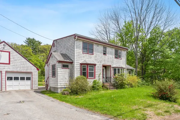 125 Ledgewood Drive, Falmouth, ME 04105