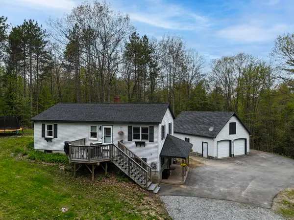 39 Fairbanks Road, Wayne, ME 04284