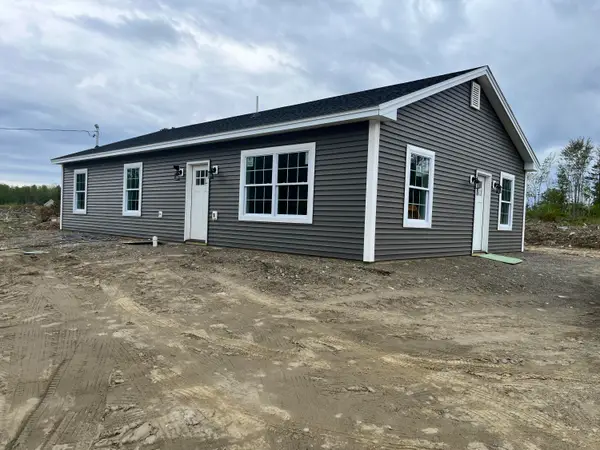 282 Merrill Road, Levant, ME 04456