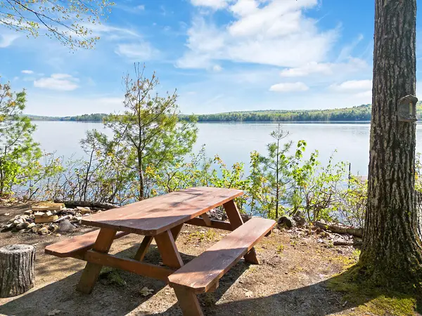 57 Neal Lane, Monmouth, ME 04259