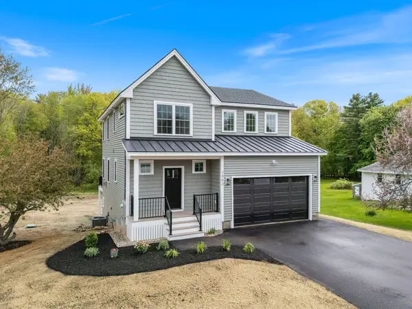 1092 State Road, Eliot, ME 03903