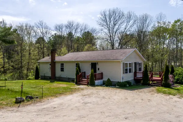 10 Radley Road, Freeport, ME 04032