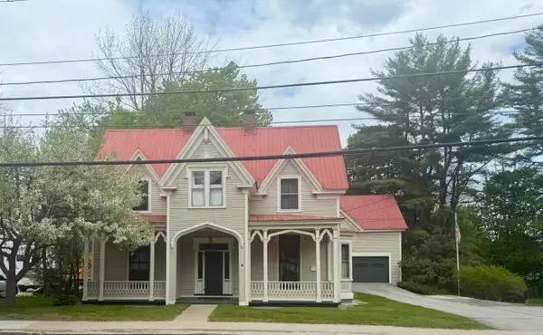 9 N High Street, Bridgton, ME 04009
