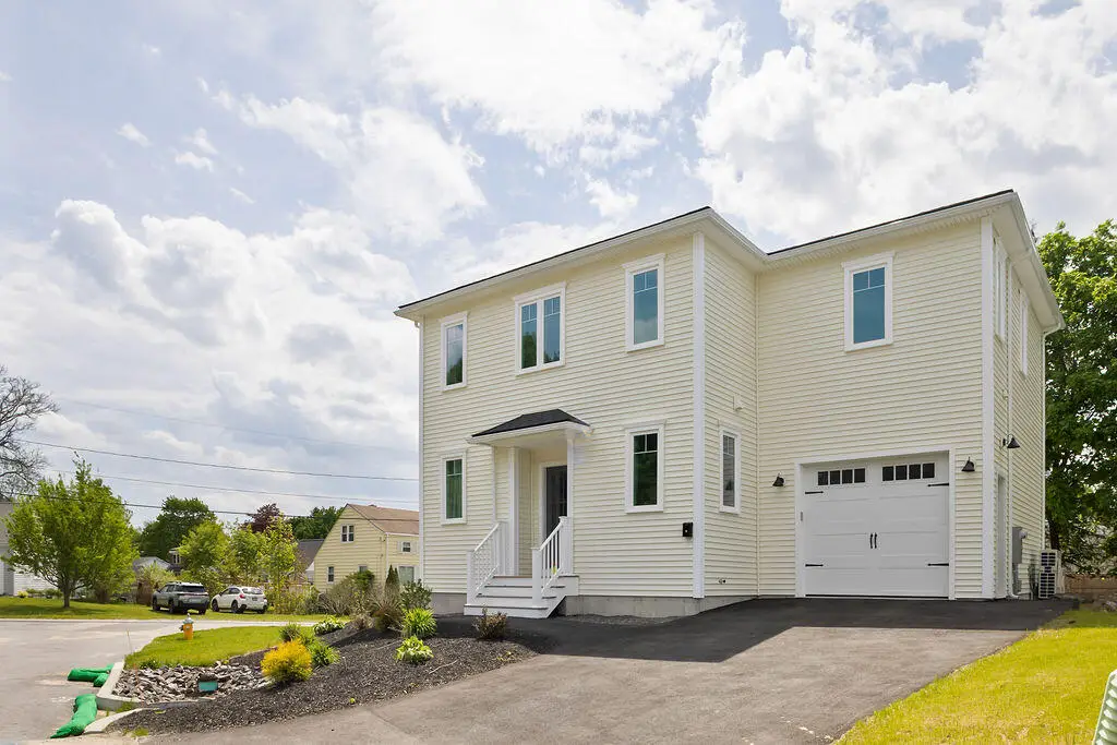 77 O'neil Street, South Portland, ME 04106 - #1