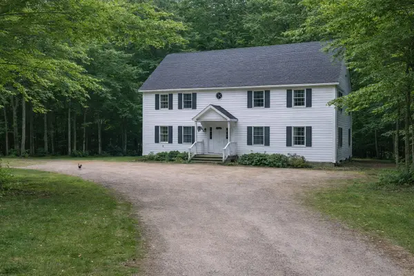34 Middle Ridge Road, Bridgton, ME 04009