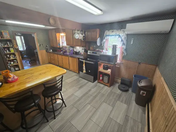 471 W Broadway, Lincoln, ME 04457