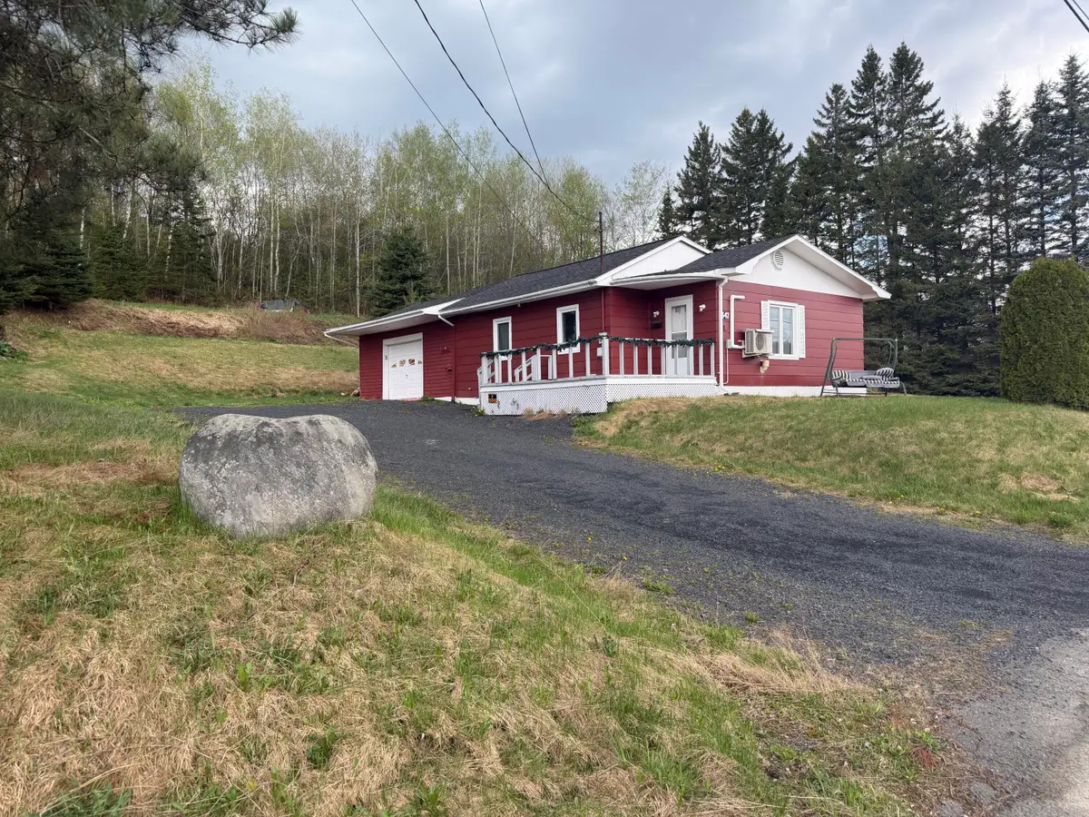 547 Riverview Street, Madawaska, ME 04756 - #1