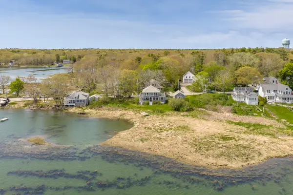 34 Langsford Road, Kennebunkport, ME 04046