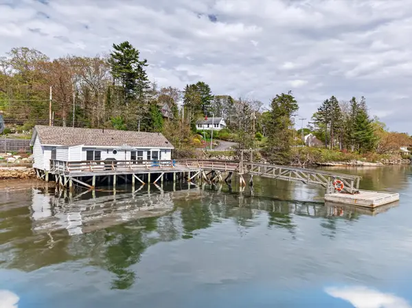 76 West Street, Boothbay Harbor, ME 04538