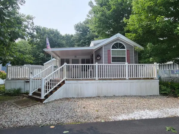 79 Kenzie Trail, Old Orchard Beach, ME 04064
