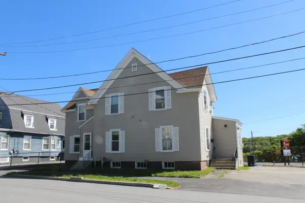7 Grove Street, Auburn, ME 04210