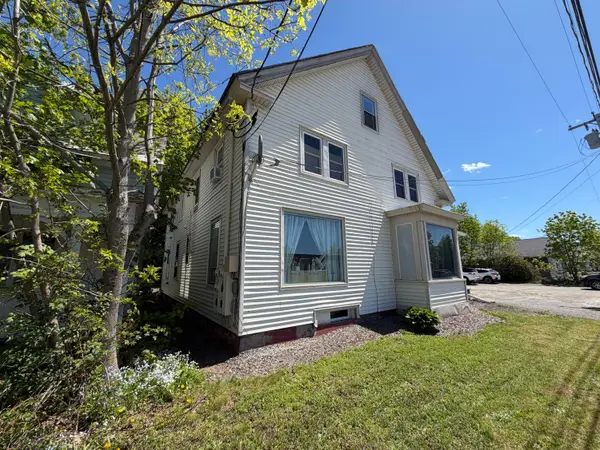 99 Church Street, Dexter, ME 04930