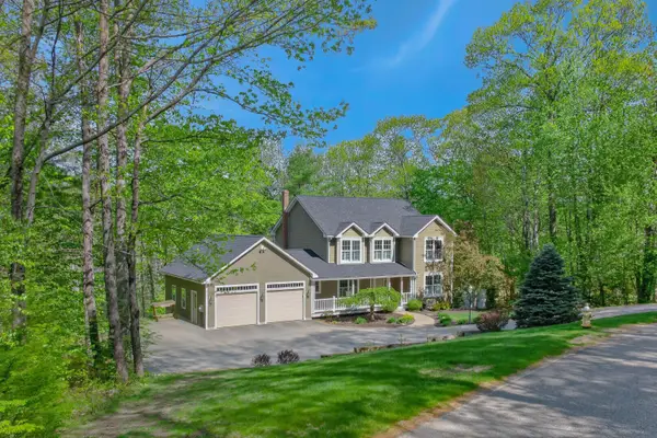 25 Hillview Lane, Lewiston, ME 04240