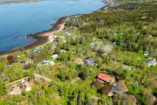 23 Massasoit Drive, Bristol, ME 04554