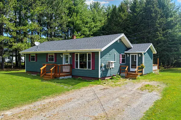 49 Hughes Road, Mapleton, ME 04757